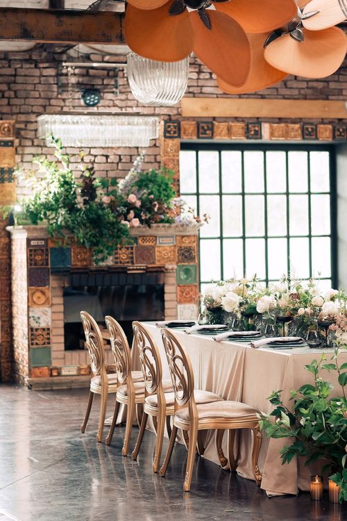 Black-Tie Gala — Rectangular Table, Gold Highlights