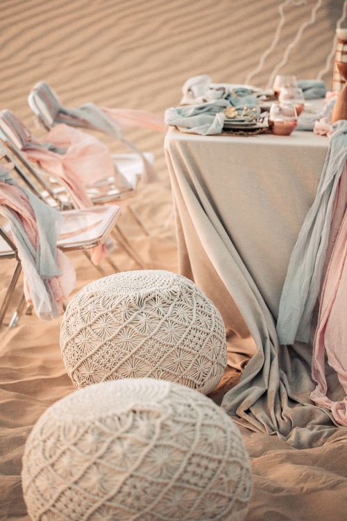 Boho-tablescape in the desert