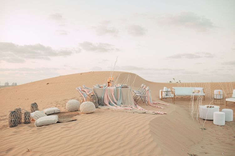 Boho-tablescape in the desert