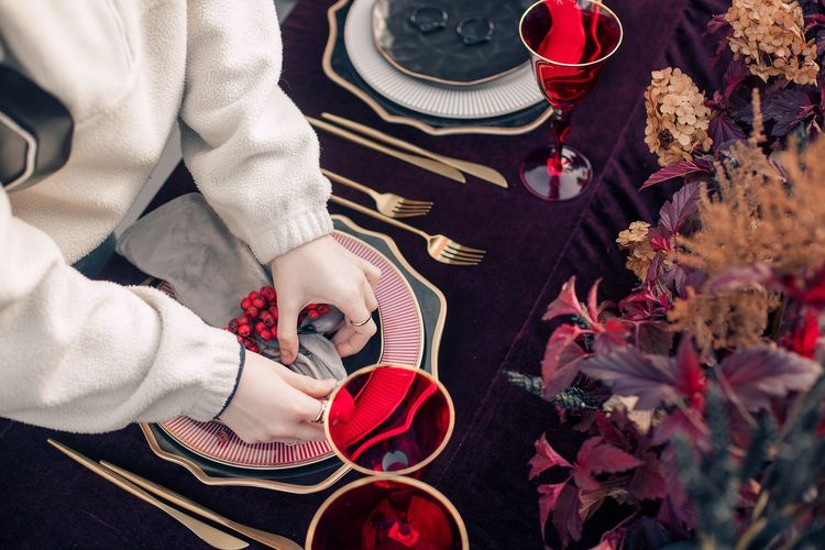 Burgundy outdoor table setting