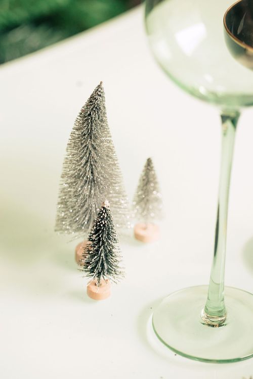 Candy Cane Charm — Horseshoe Christmas Table