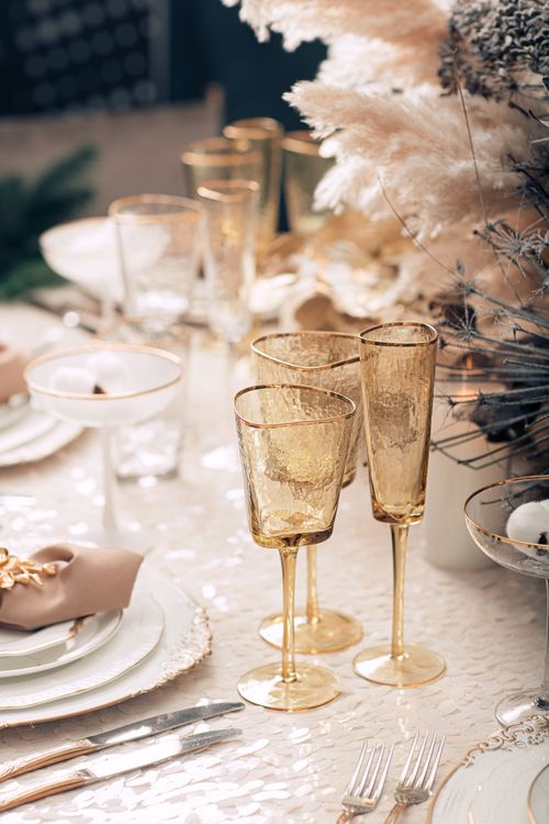 Christmas Round — Sequin Table & Candlelight