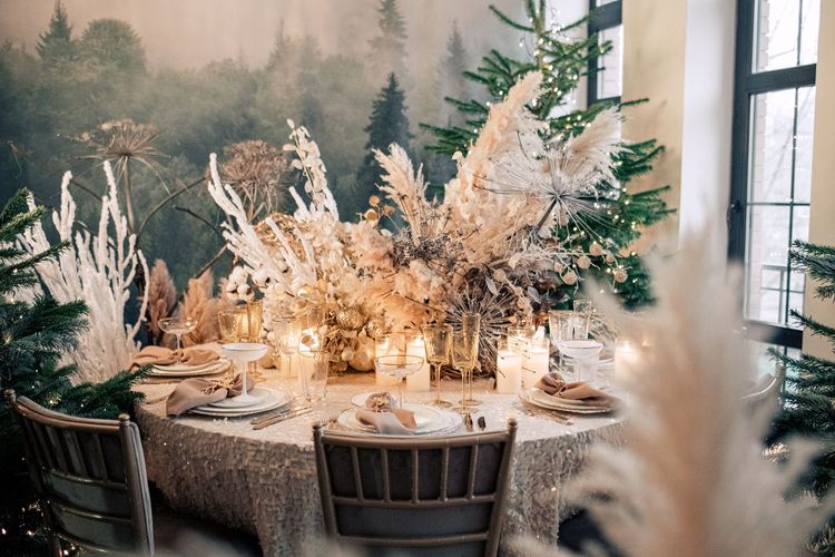 Christmas Round — Sequin Table & Candlelight