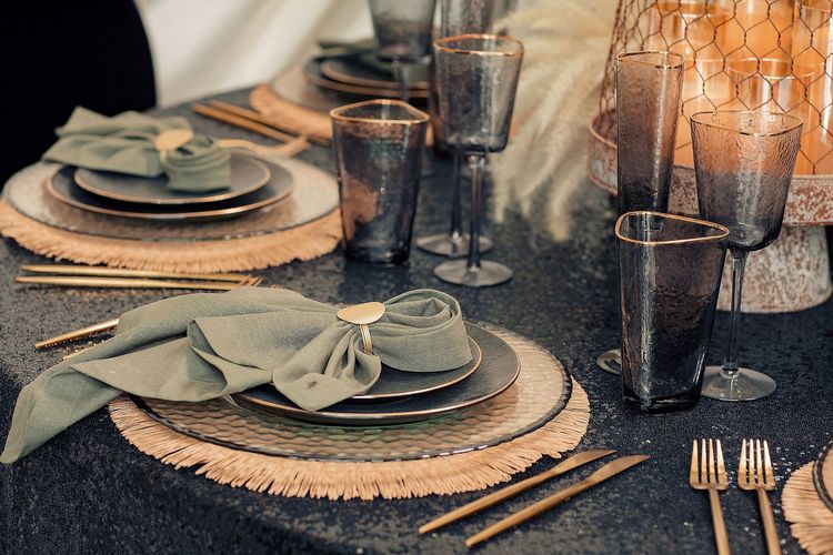 Earthy Safari Round — Lounge Seating & Cocktail Glasses