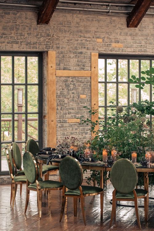 Forest table setting at large round table