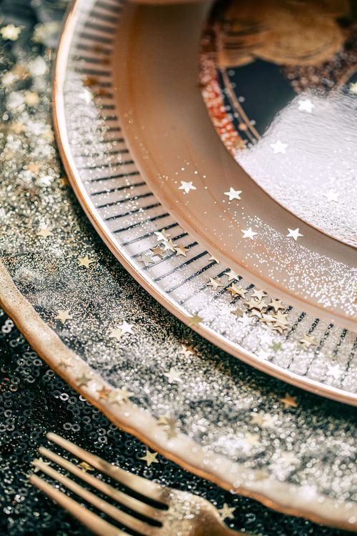 Golden Glow on Black — Holiday Sparkles