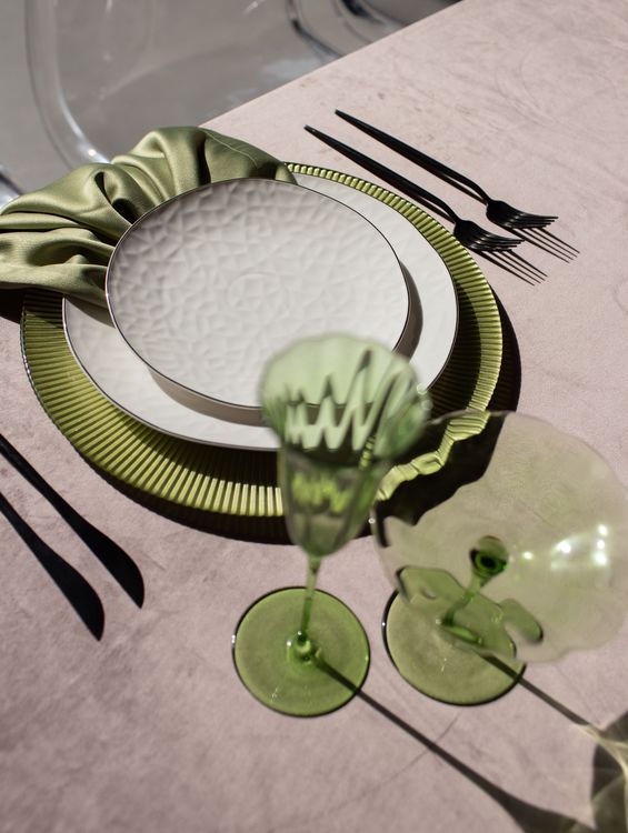 Green Bloom Glasses — Silver-Rimmed Bone China Plates