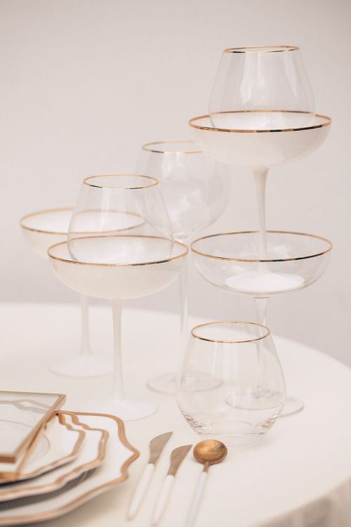 Ivory velvet table setting