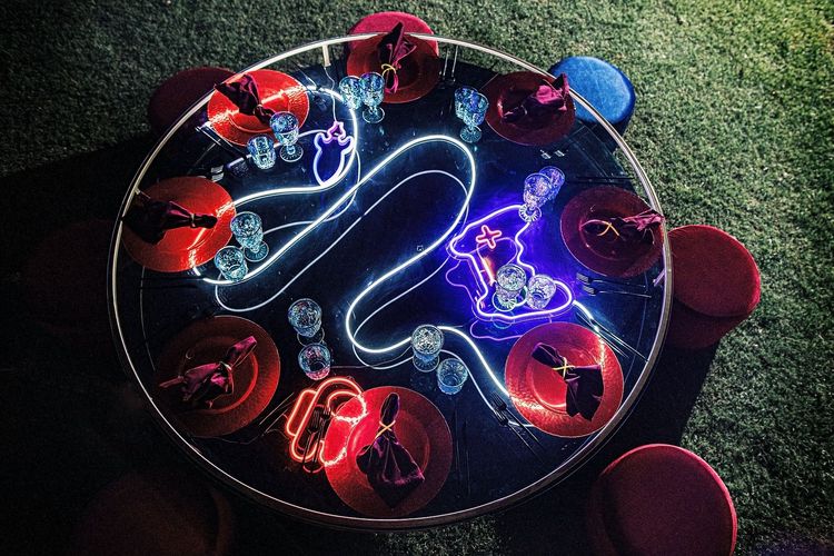 Kids among us table setting at round table