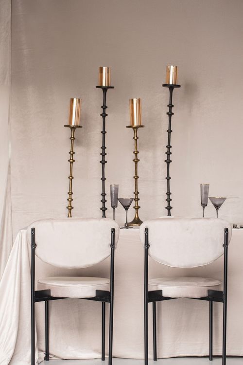 Monochrome boucle tablescape