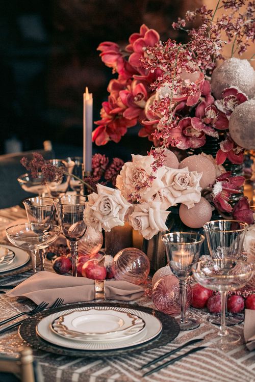 Opulent Florals in Cocoa & Nude — Round Table