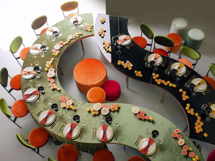 Orange green serpentine table set