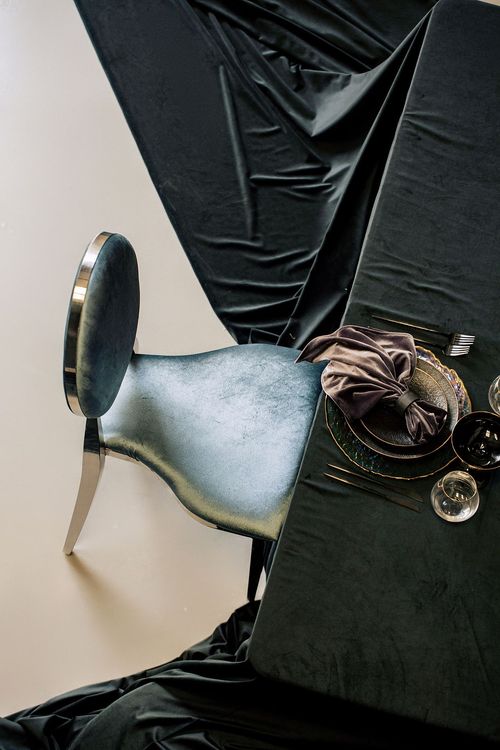 Pearl-blue table setting at rectangular table