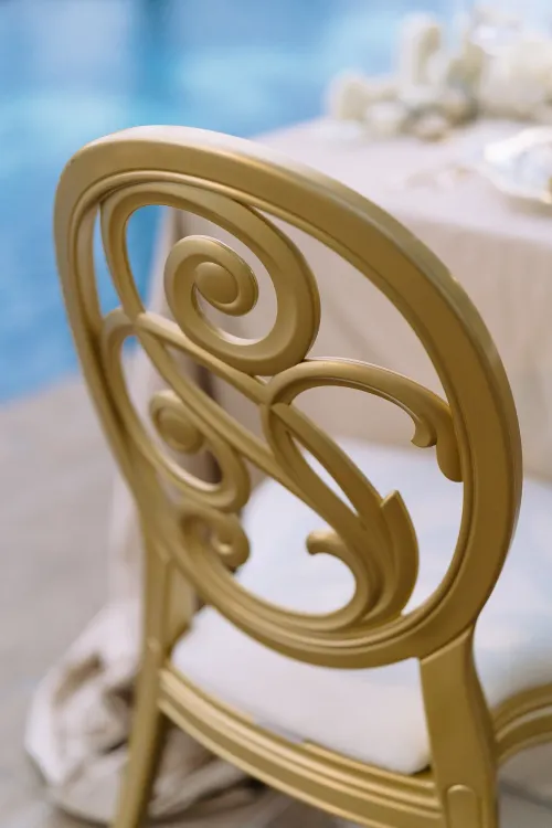 Romantic white and blue table setting