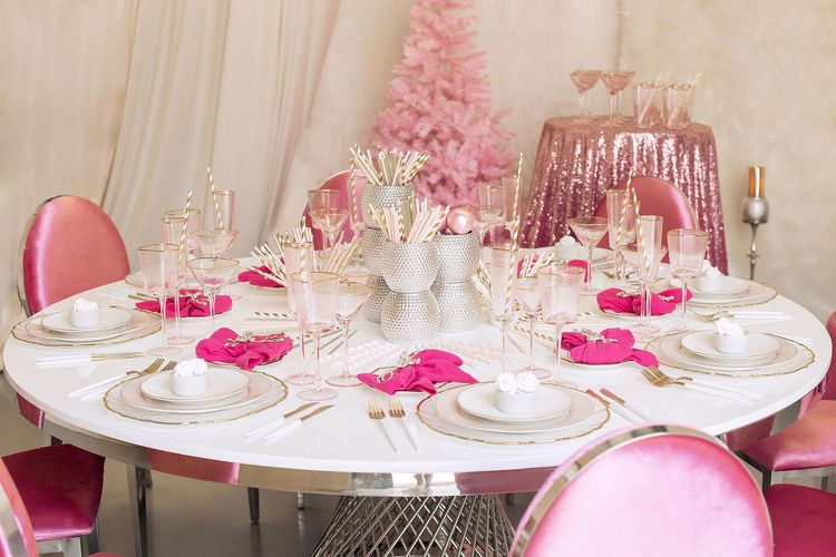 Round Table in Barbie Pink Sequins, Silver Base