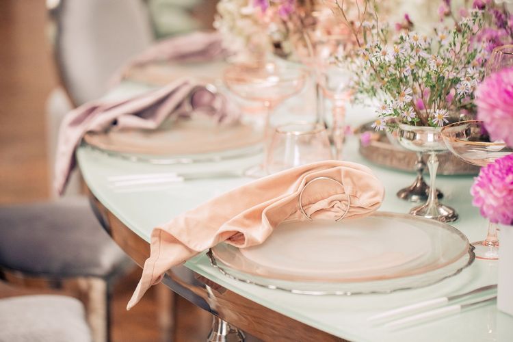 Soft gradient at wave table