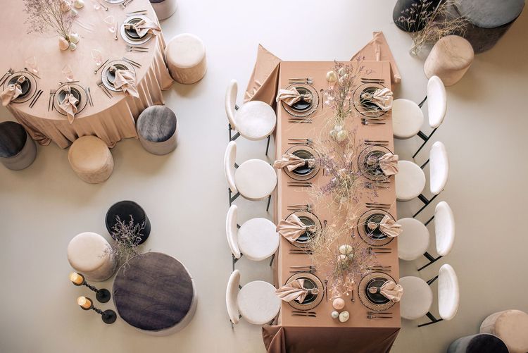 Tender cocoa set with mixed tables