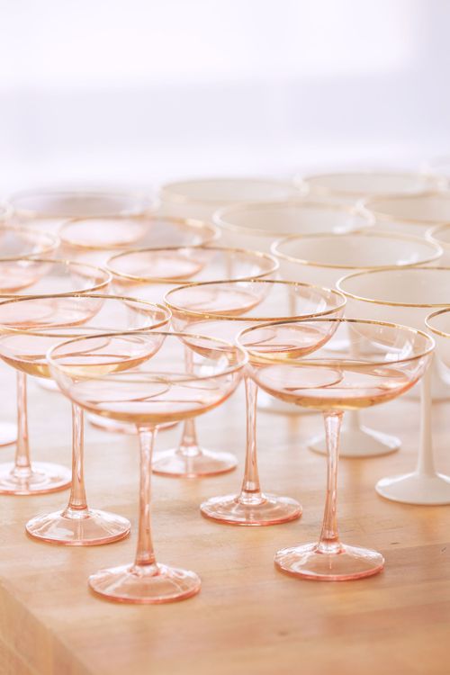 Total White — Round Tables with Velvet Chairs