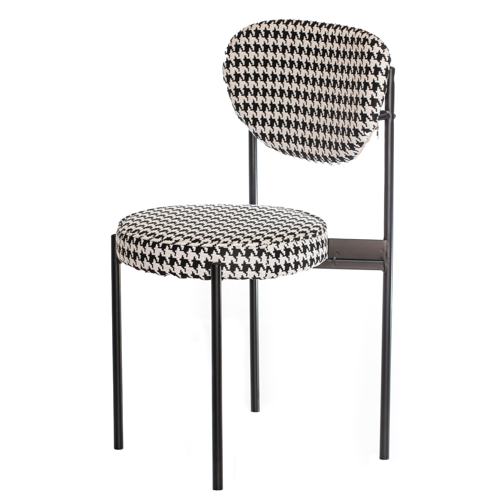 Black TEMPO chair with PIED-DE-POUL back and seat